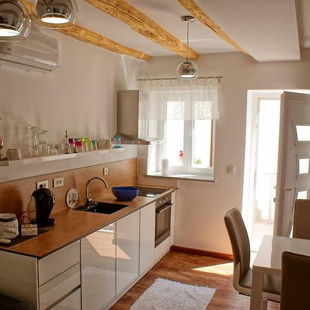 Luxury Apartment Luka Омиш Экстерьер фото